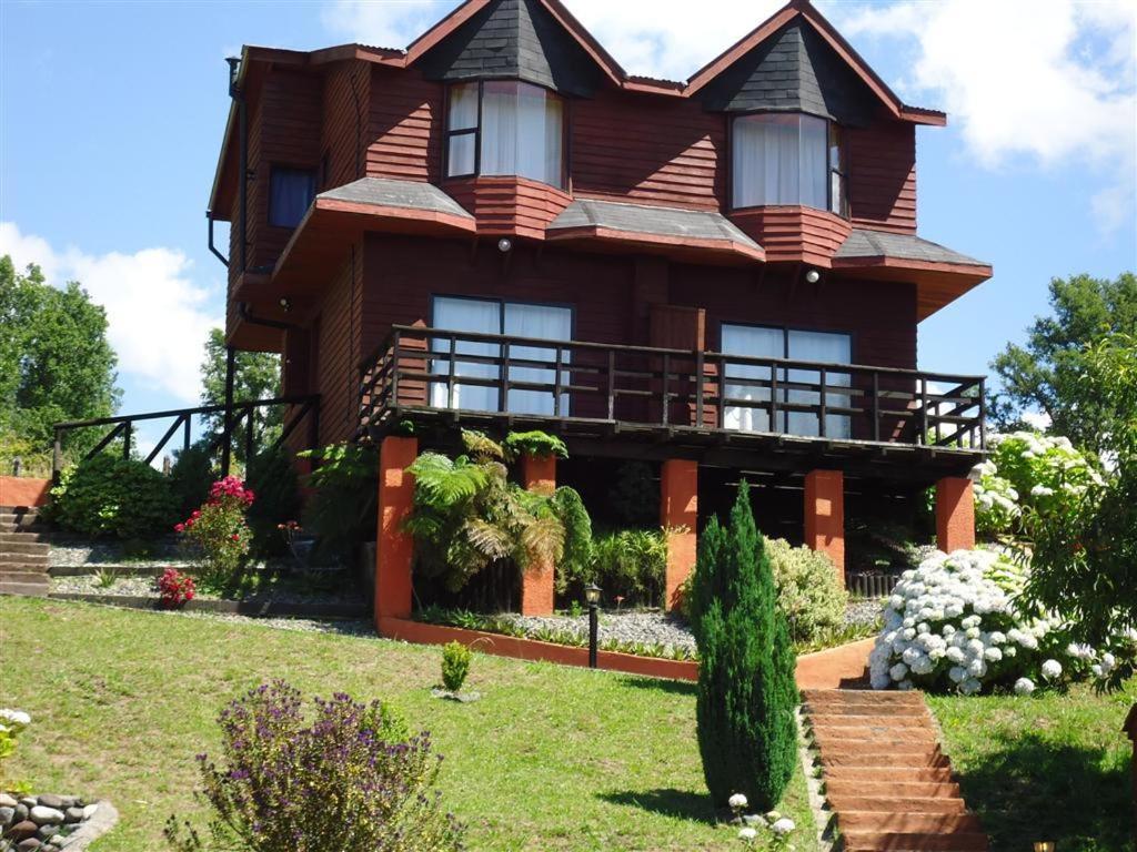Boomerang Inn Пукон Экстерьер фото